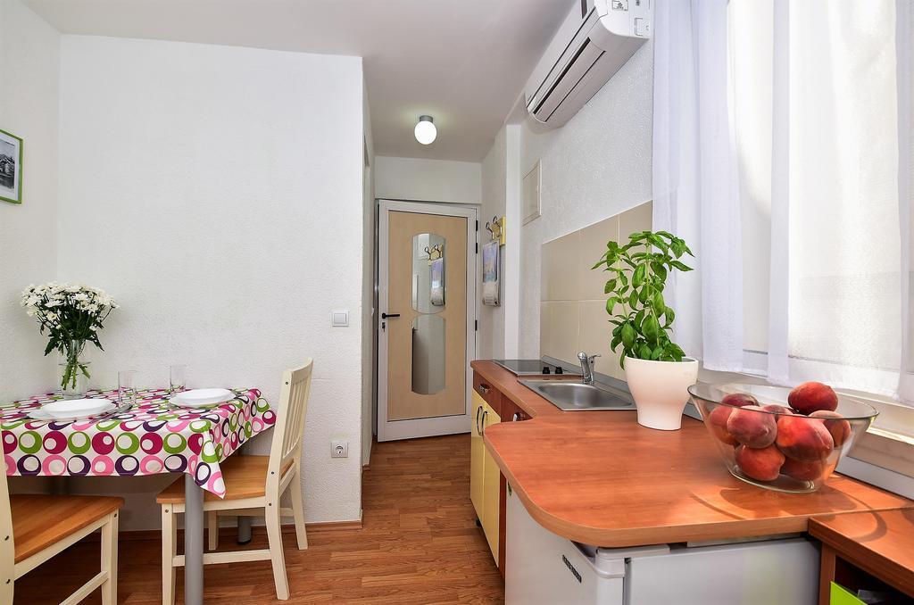 Apartment Borna Makarska Ngoại thất bức ảnh